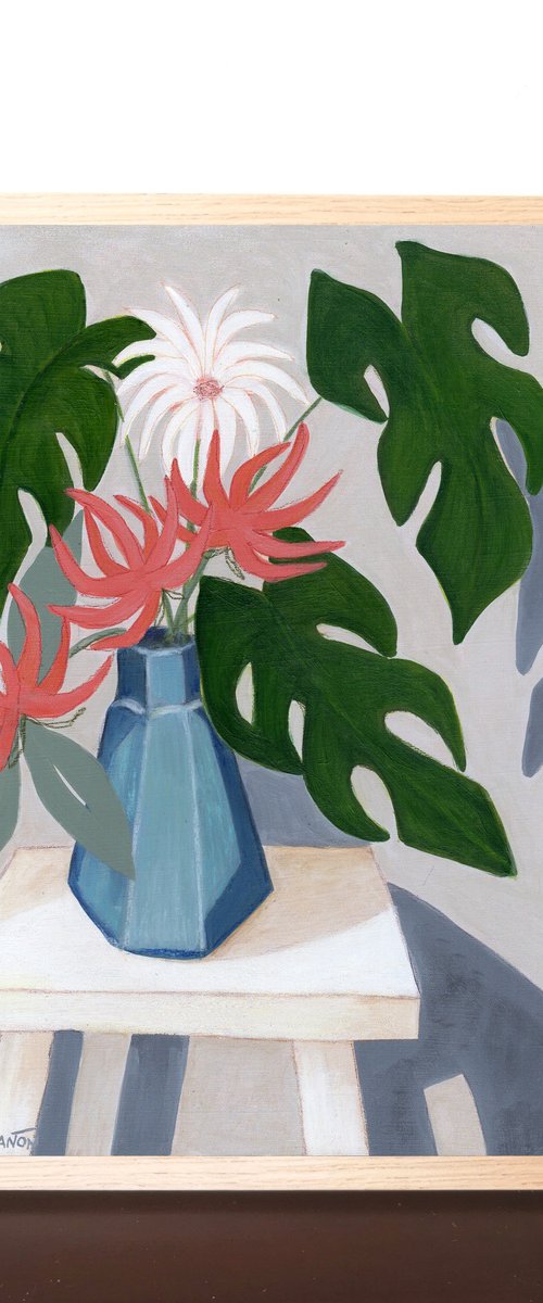 Plant Stool 2 by Marisa Añón